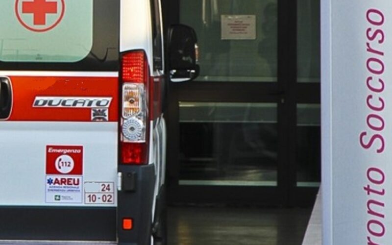 Gela: corpo senza vita di un uomo di 35 anni scoperto dalla Polizia all’interno della villa comunale