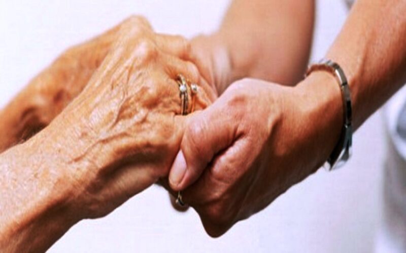 Selezionati dal Comune i 28 volontari per il progetto «Semplicemente insieme» dedicato agli anziani. Ecco i nomi
