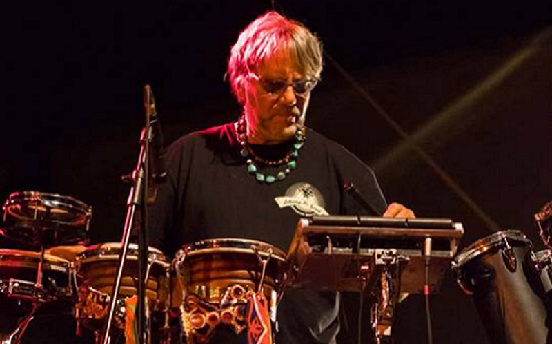 Gela: tributo a Pino Daniele, il «fratello» Tony Esposito suonerà dal vivo con i Bluestartè
