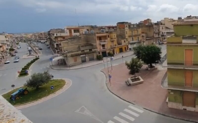 Niscemi città surreale nei giorni del contenimento, le strade sono deserte