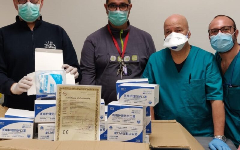 Gela: aziende donano visiere e mascherine a medici e infermieri, operatori in prima linea contro il virus