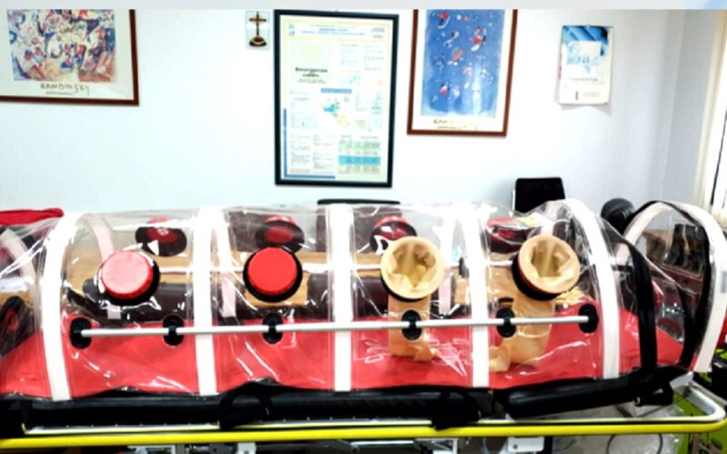 Gela, barelle contenitive, strumenti, mascherine e visiere. Maxi donazione della Croce Rossa al Vittorio Emanuele