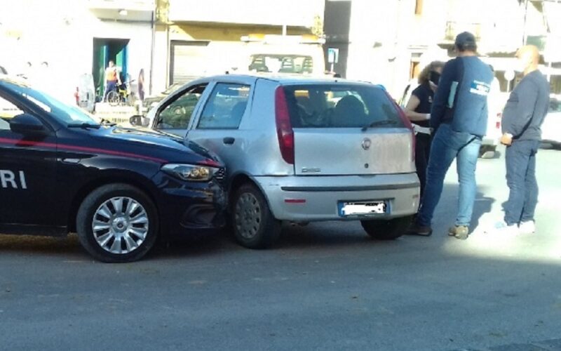 Niscemi: forza posto di blocco, poi l’inseguimento ad alta velocità. Bloccato e arrestato dai Carabinieri