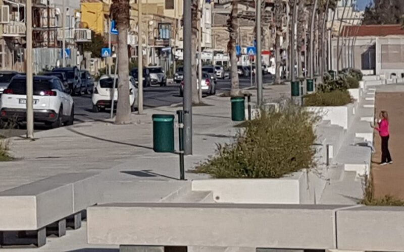 Brava Gela, tutti a casa anche oggi. E domani si riparte. Primi bar aperti dalle 6 del mattino, gestori già pronti