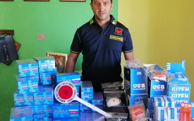 Filtri e cartine di «contrabbando», denunciati i titolari di quattro rivendite tra Gela e Mazzarino