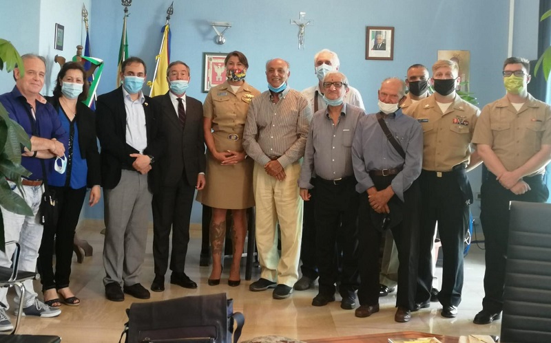 Gela: Marines ospiti del sindaco Greco, accompagnati da Kiwanis Club e Istituto Nastro Azzurro
