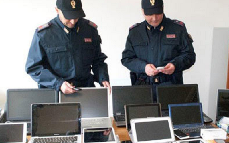 Gela: tablet rubati all’Istituto «Quasimodo», la Polizia custodirà i dispositivi didattici nei propri uffici