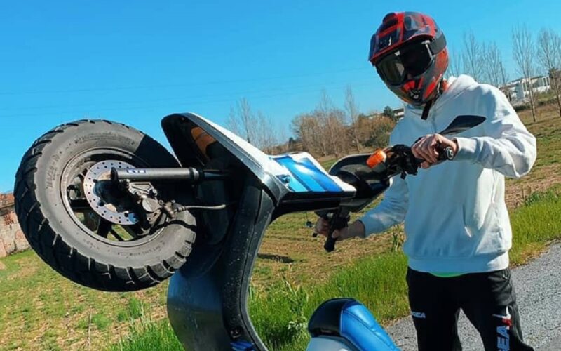 Gela: caccia agli irriducibili dell’impennata, carabinieri bloccano diversi scooter e motociclette a Caposoprano