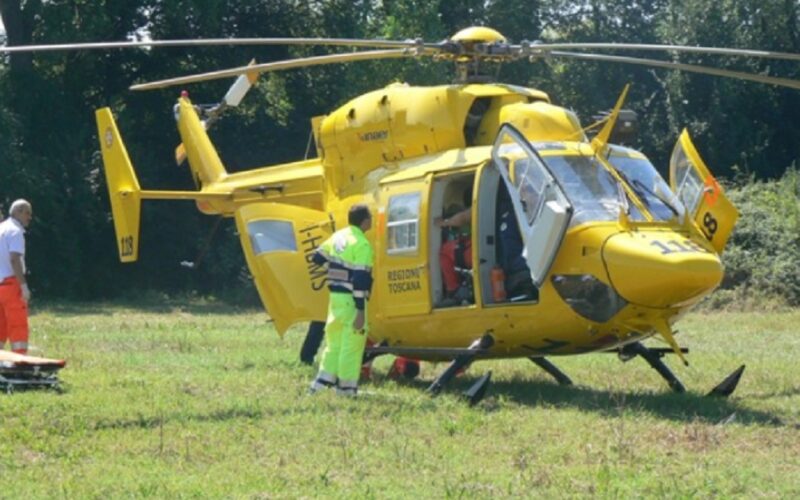 Gela: l’escavatore si ribalta, perde la vita un operaio di 59 anni. Tragedia del lavoro in contrada Comunelli