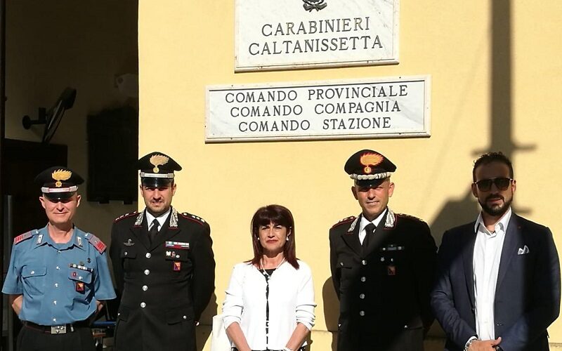 Prefetto visita la nuova sede del comando provinciale dell’Arma, nella caserma «Guccione»