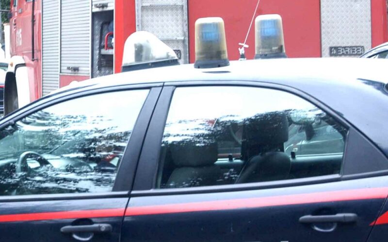 Riesi: salvarono famiglia dalle fiamme divampate nella loro abitazione, encomio a carabinieri e vigili del fuoco