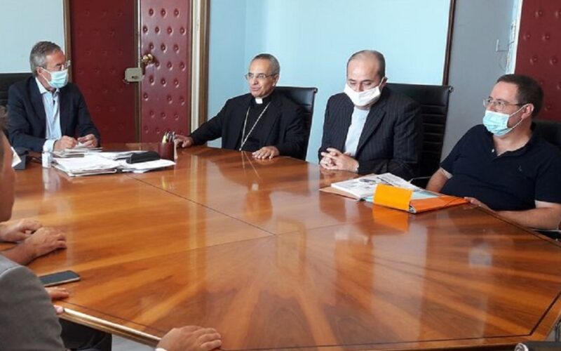 Gela: doppio binario per salvare la chiesa. Consolidamento a breve, poi in futuro l’area per la nuova basilica