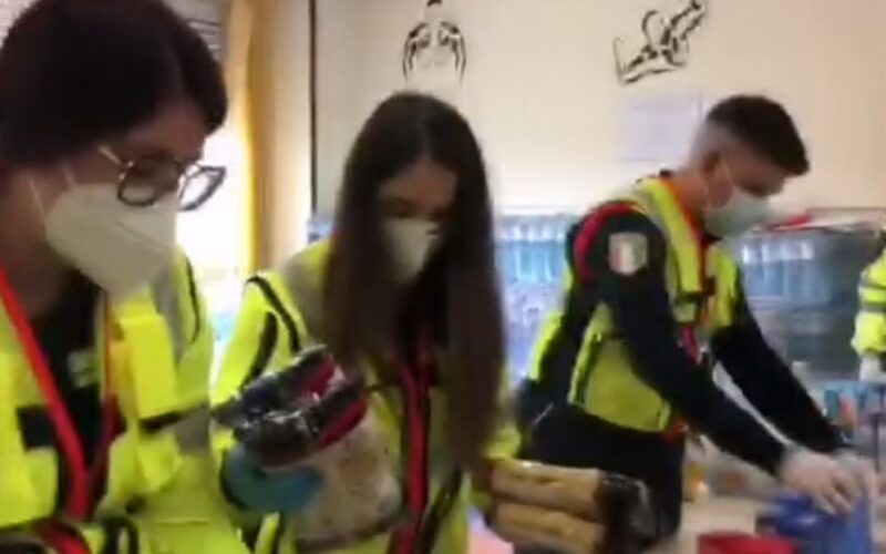 Gela: famiglie soffocate dalla crisi, il Covid ha acuito il disagio. Cattuti: «Aiutateci ad aiutare chi ha bisogno»