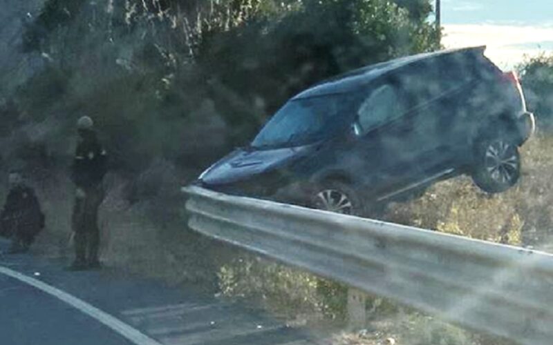 Gela: incidente sulla Ss 117 Bis per Catania, suv fuori strada. In via Venezia impatto tra due Fiat «Panda»
