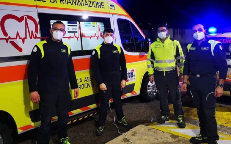 Gela: «118» con la terza ambulanza grazie alla Procivis. Sarà di grande ausilio per soccorso ordinario e Covid