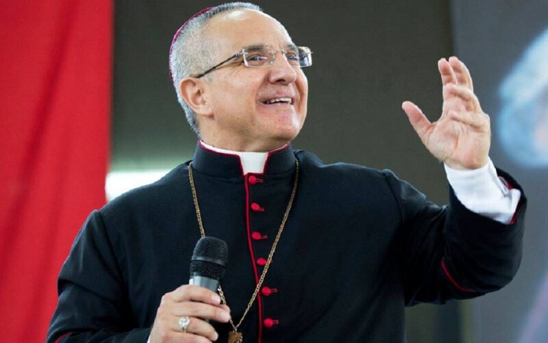 «Le anime attingono felicità dalla sua pienezza», il messaggio di auguri del vescovo alla comunità diocesana