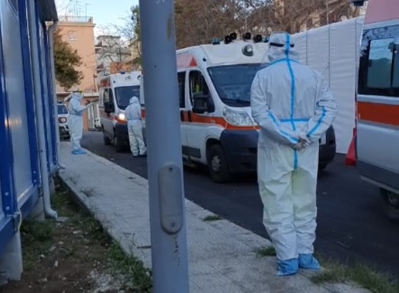 Gela: il virus avanza, quasi mille casi. I positivi sono 977, in un giorno + 65 ma con 33 guariti. Reparti Covid sotto pressione