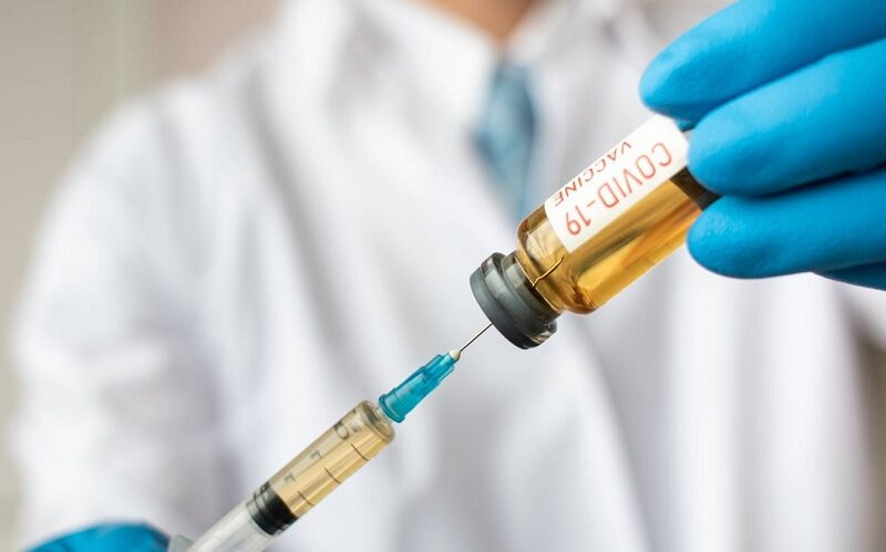 Già somministrate quasi quattromila dosi. Solo oggi 417. Servono nuovi «vaccine center»