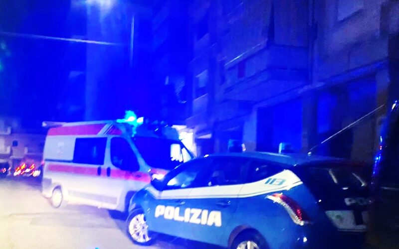 Gela: soccorso a persona in via Cecoslovacchia, sul posto la Polizia e l’ambulanza del 118. Giovane colto da una crisi
