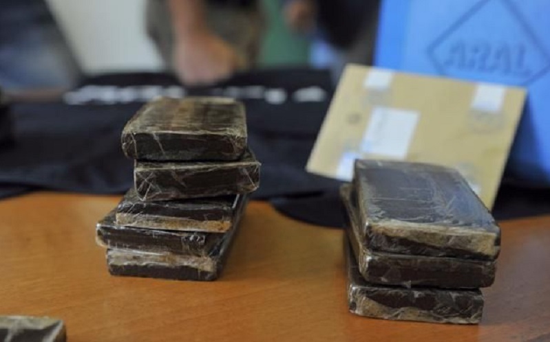 Cocaina e hashish dall’estero, processo al cartello della droga: 16 assolti con il rito abbreviato