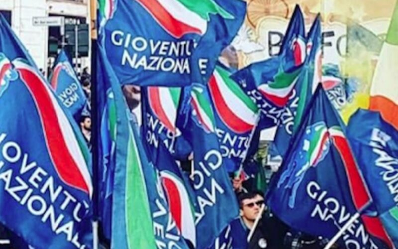 Avvicinare i giovani alla politica