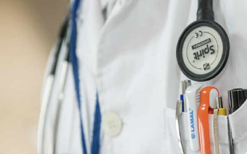 L’Asp assume 15 amministrativi, titoli e prova d’esame. In scadenza pure l’avviso di selezione per un medico