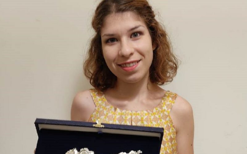 Monologo su Verga, studentessa premiata