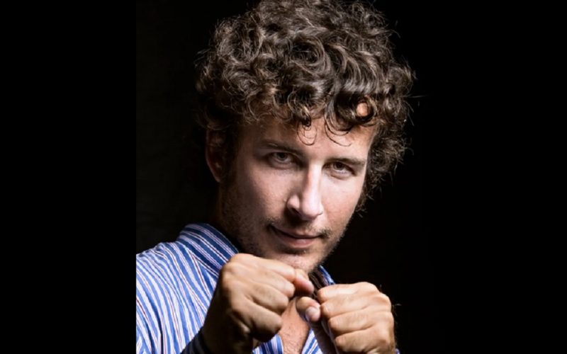 Gela, dialoghi con Diego Fusaro. Il filosofo opinionista ospite della libreria Orlando e del Liceo Classico «Eschilo»