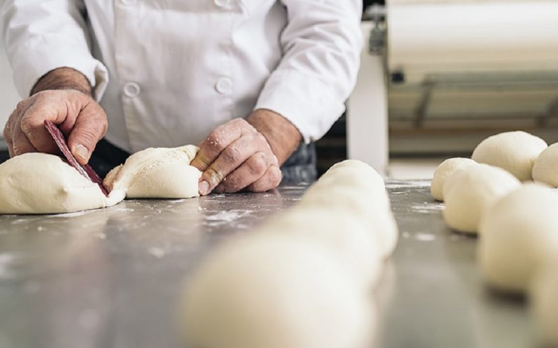 Gela, giro di vite su panifici, pizzerie e pasticcerie. Alcuni laboratori usavano acqua non conforme, multe in arrivo