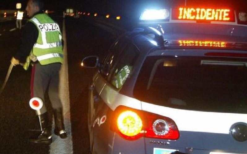 Gela: schianto frontale tra due auto, una persona trasportata in ospedale