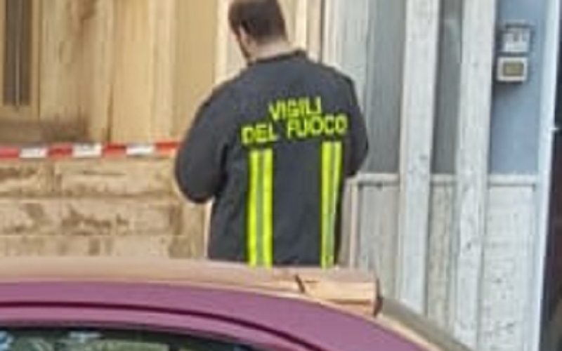 Gela, fuga di gas da una colonnina del metano. Intervengono i Vigili del fuoco