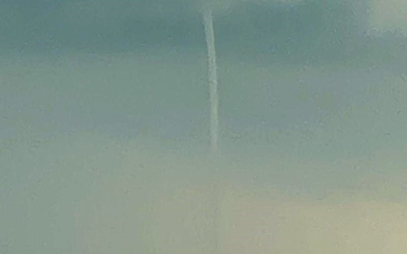 Gela: tromba d’aria si forma al largo del golfo. Poi il ciclone si dirada e perde potenza