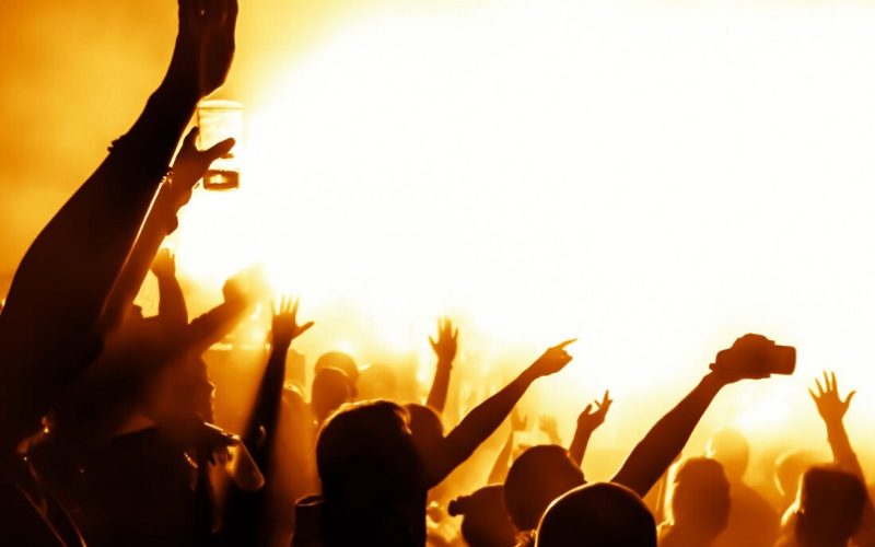 Bloccato dalla polizia un rave party nel bosco di Raffo Rosso. Identificate 70 persone