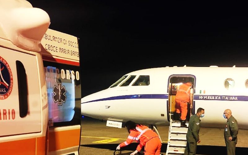 Grave un bimbo di 6 giorni, dalla Sicilia a Roma grazie a un jet dell’Aeronautica