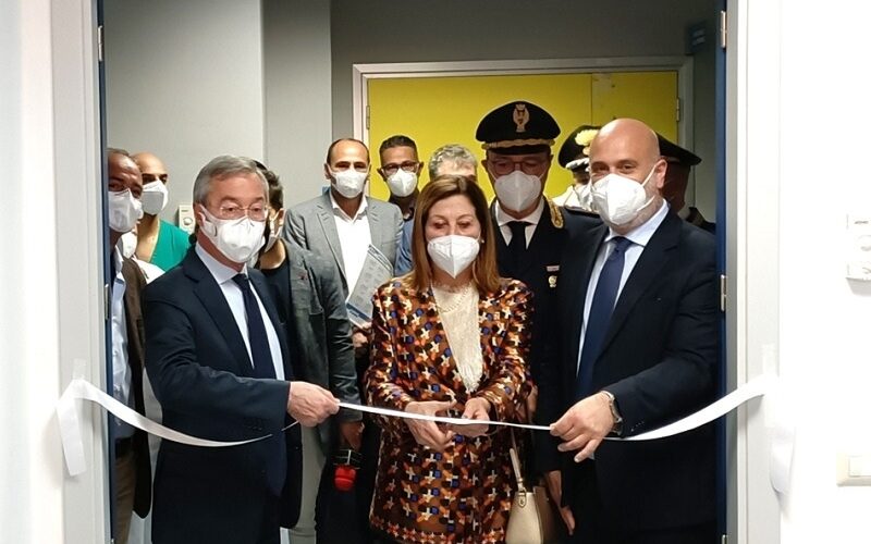 Gela: ospedale più sicuro, inaugurato il posto di Polizia. Lunedì tocca a Niscemi