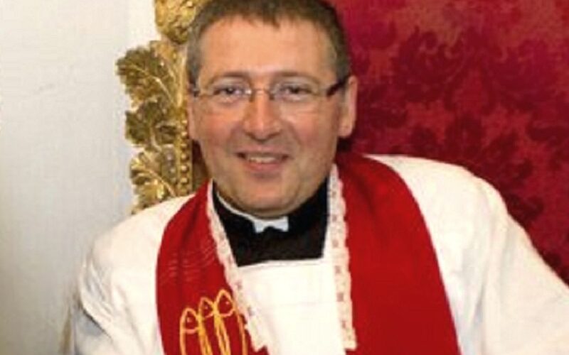 Niscemi: vent’anni al servizio della Chiesa, fedeli in festa per l’amato don Giuseppe
