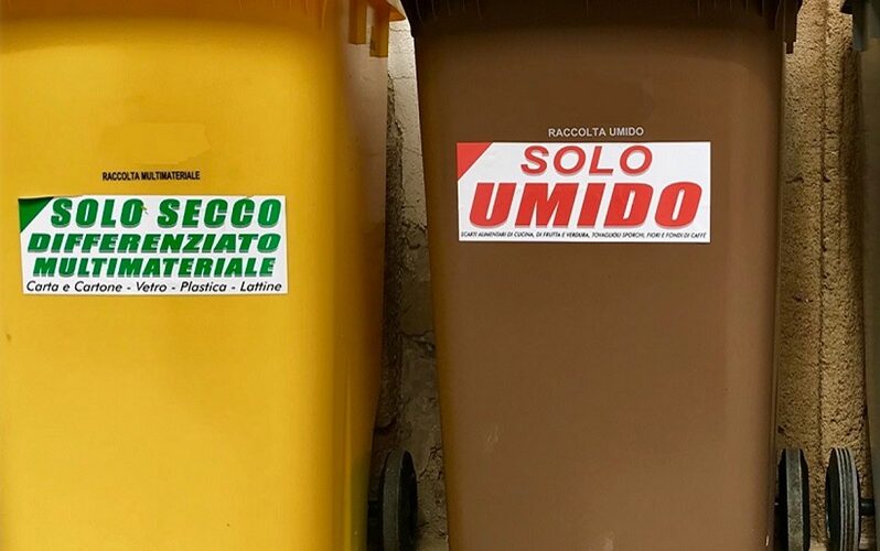 Gela, isole ecologiche e mastelli. Il nuovo servizio di igiene urbana si prepara allo «start»