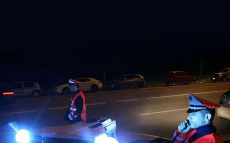 Vallelunga, inquietante profanazione di una tomba. Danni a sede elettorale nel capoluogo