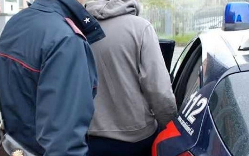 Si fingeva maresciallo, truffe ad anziani per oltre 30 mila euro. Preso dai carabinieri (quelli veri)