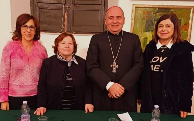 Niscemi, scenari di guerra e mediazione. Dialogo con monsignor Luigi Roberto Cona