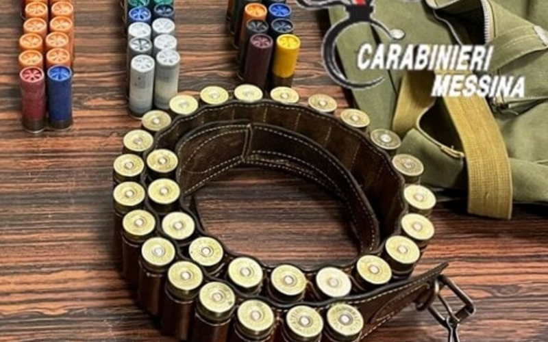 Messina: ruba 161 cartucce da fucile, bloccato dai carabinieri mentre tenta di fuggire