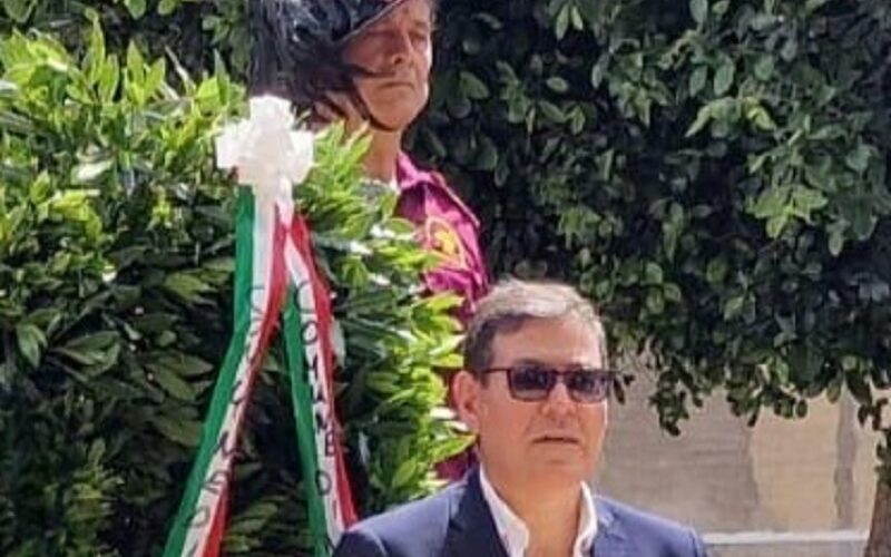 Niscemi, gli onori ai caduti sulle note del Silenzio. Celebrata la festa della Repubblica