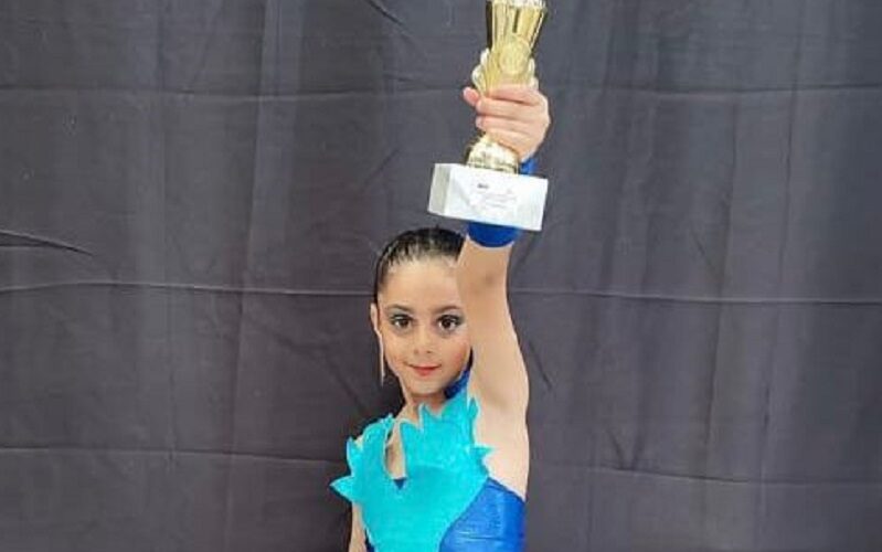 Niscemi listata a lutto per la piccola Aurora. Funerali oggi al palazzetto dello sport