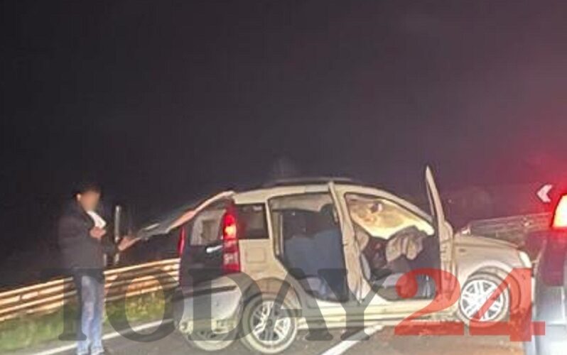 Fiat «Panda» impatta sulla Statale 115,