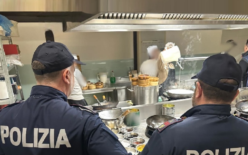 Niscemi, agenti riscontrano violazioni in un ristorante. Un lavoratore era senza contratto