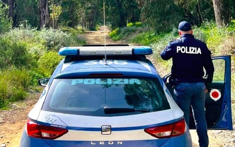 Niscemi, si addentra nel bosco per cercare verdure e si perde. Anziana ritrovata dalla Polizia