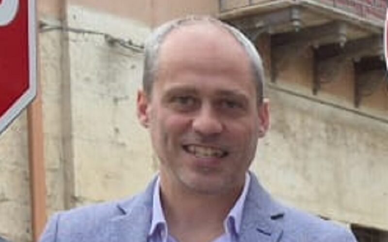 Resuttano: turbativa d’asta e falso ideologico, ai domiciliari il sindaco Carapezza