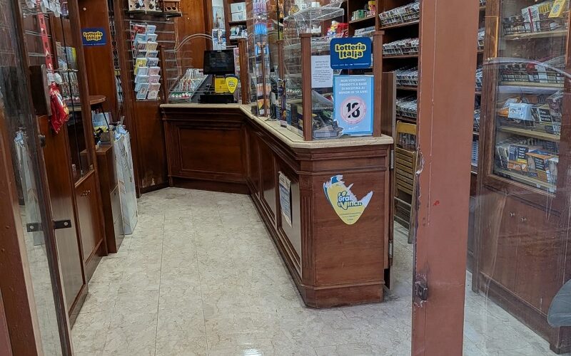 Gela: un’altra spaccata in centro ma stavolta il piano fallisce. La Polizia sulle tracce dei due ladri