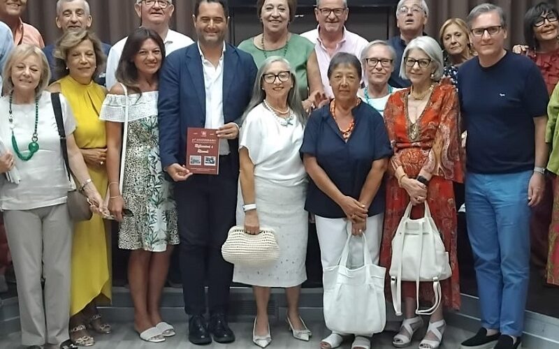 Gela celebra i cinquant’anni del Liceo Classico: il libro dei ricordi della classe del 1976